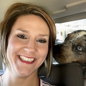 Meet your Posher, Casey